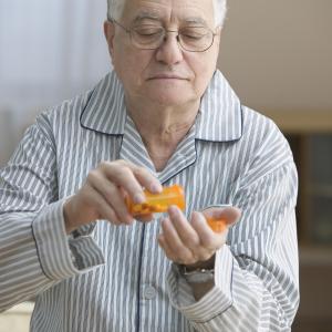 Elderly myocardial infarction patients benefit from 2 years of statins