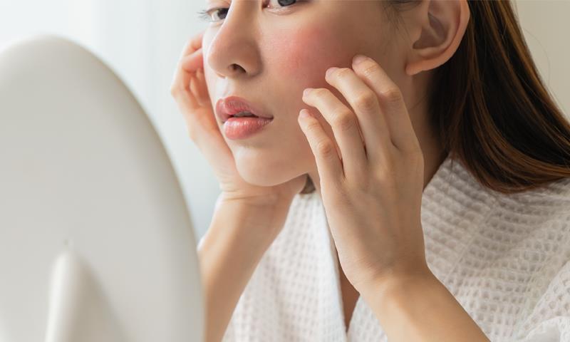 Psoriasis control maintained with less frequent guselkumab dosing