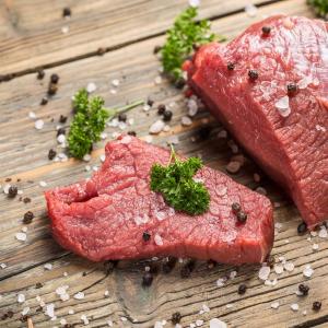 Eating red meat confers no additional benefits in exercising adults