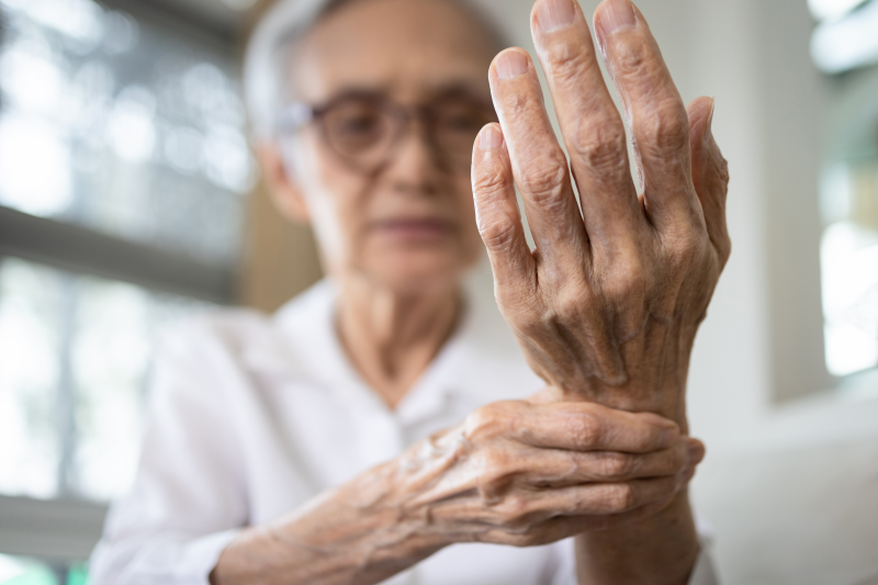 Double therapy in rheumatoid arthritis linked to reduced heart, stroke risk