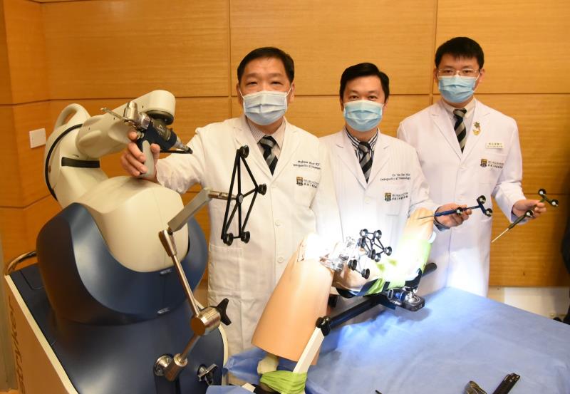 HKU introduces latest robotic arm-assisted joint replacement technology in HK