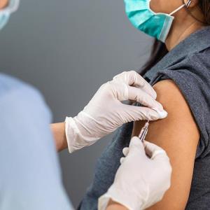 RSV vaccine plus flu or COVID-19 shots safe, feasible in older adults