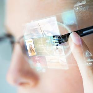 Blue-blocking lenses do little for digital eye strain