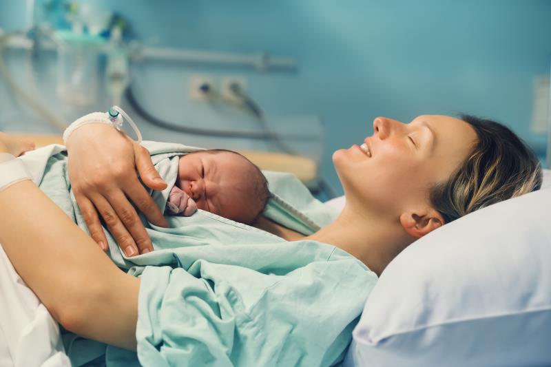 Intermittent outdoes continuous catheterization for postpartum urinary retention