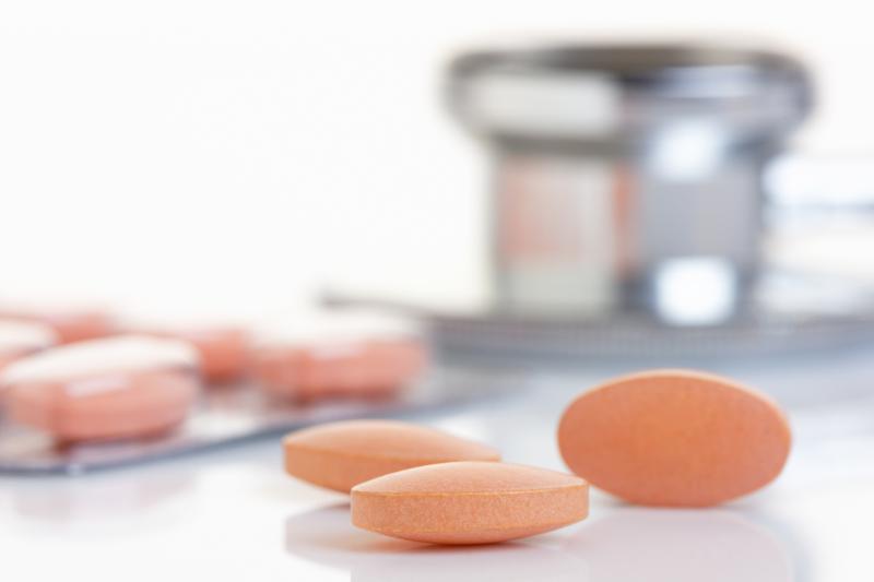 Statin, a blood cholesterol-lowering medicine, reduces sharply in blood cholesterol levels among ACS patients.