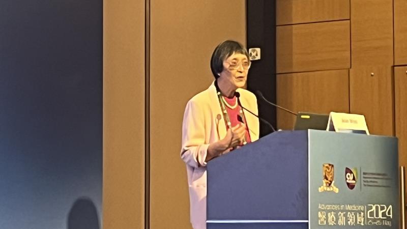 Prof Jean Woo