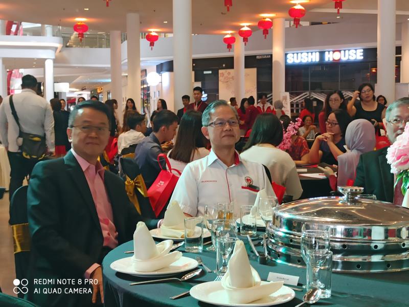 Tan Sri Dato' Dr Jeffrey Cheah and Dr Lee Boon Chye at the launch of Sunway's new traditional and complementary medicine cent