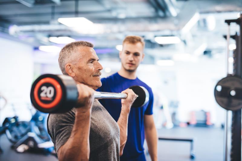 Moderate-intensity exercise improves muscle performance in statin users