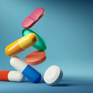 Pharmacists must educate public on correct antibiotic use, says study