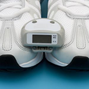 Pedometer monitoring encourages walking in dialysis patients in short term