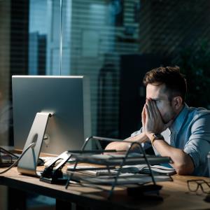 Working long hours may up risk of second heart attack