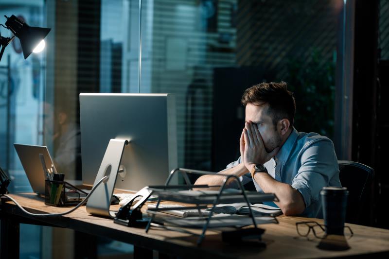 Working long hours may up risk of second heart attack