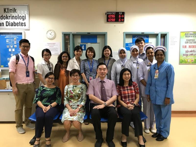 Lim with doctors, medical officers and endocrine trainees of Hospital Pulau Pinang’s Endocrinology and Diabetes unit. L-R first row: consultant endocrinologists Dr Shanty Velaiutham, Dato' Dr Nor Azizah Aziz, Dr Khaw Chong Hui, and Dr Lim Shueh Lin.