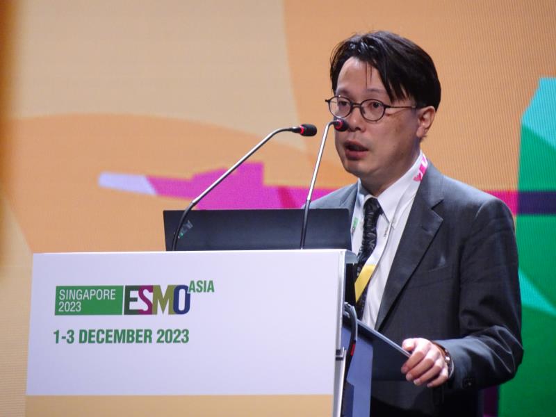 Dr Hidetoshi Hayashi discussing the Asian subgroup findings from the MARIPOSA trial at ESMO Asia 2023.