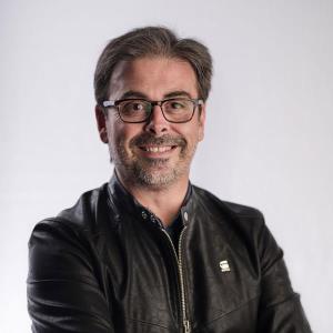 Dr. Roger Paredes